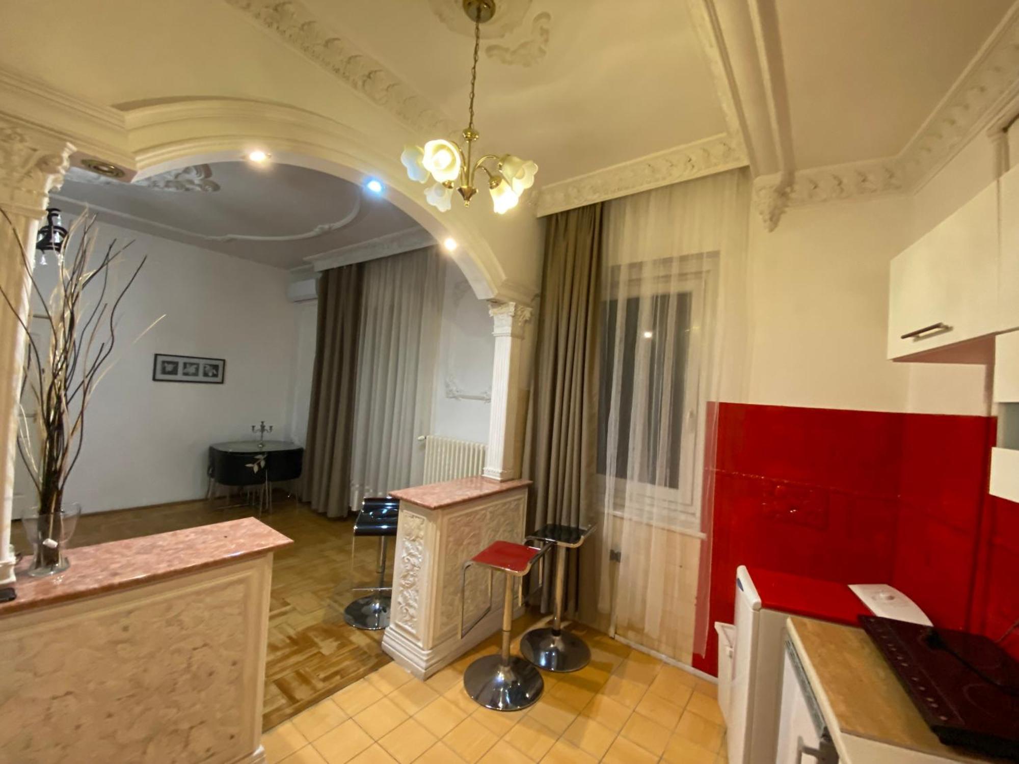 Apartment And Rooms Heart Of The City 부다페스트 외부 사진