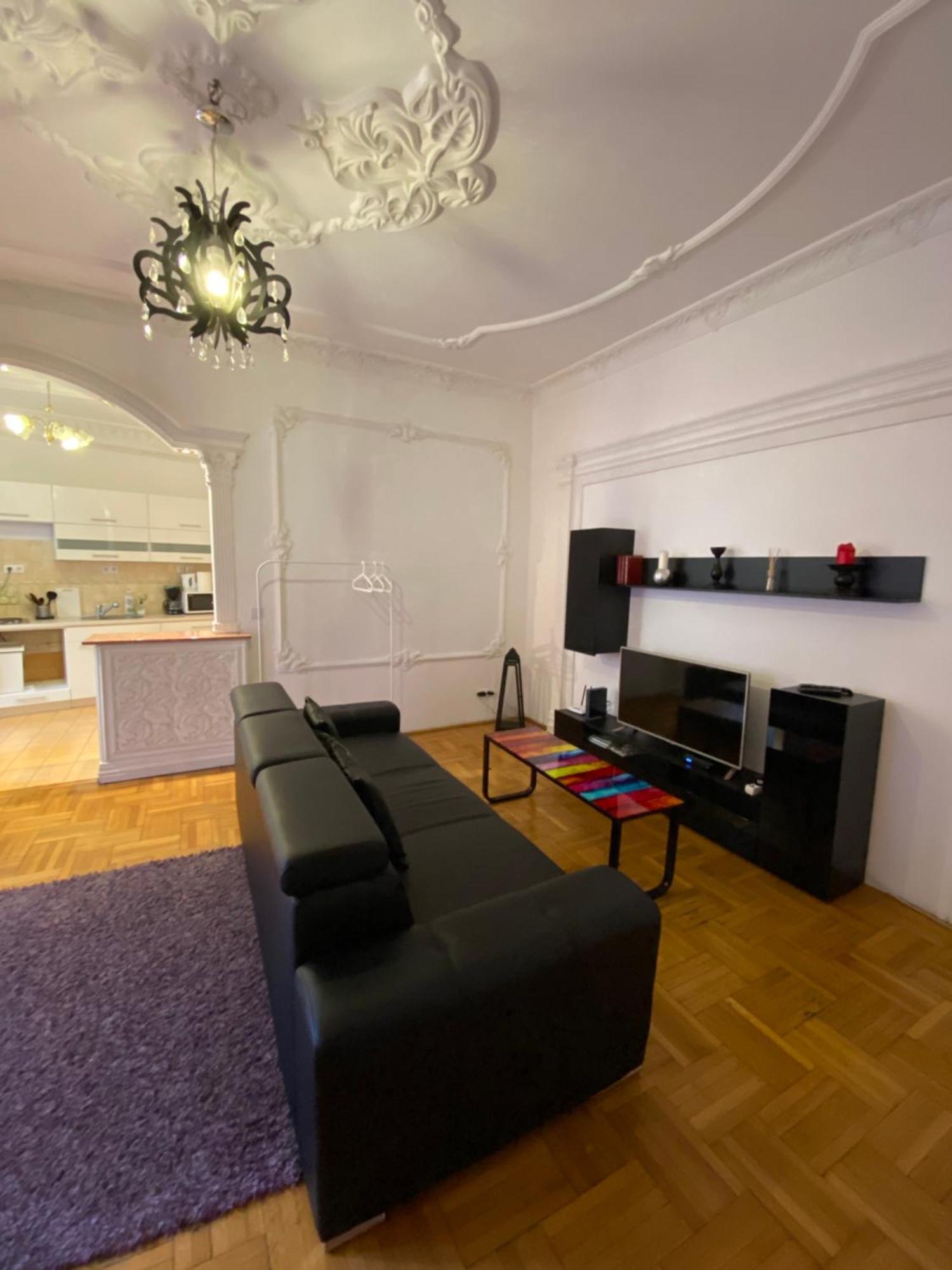 Apartment And Rooms Heart Of The City 부다페스트 외부 사진