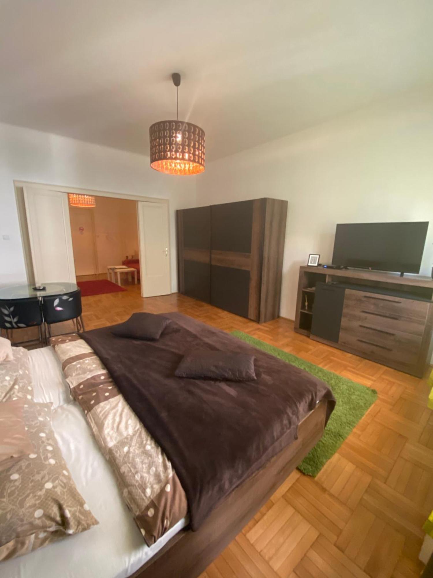 Apartment And Rooms Heart Of The City 부다페스트 외부 사진
